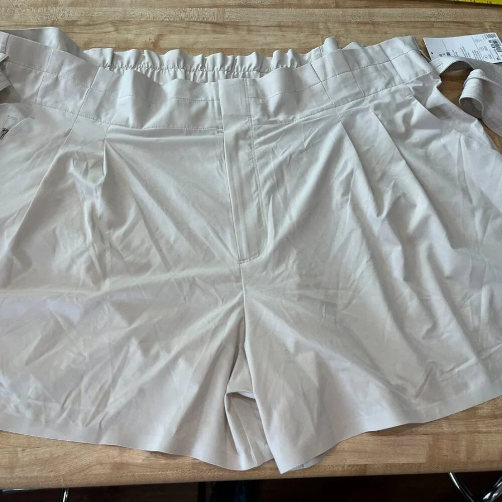 Athleta Skyline Short II Paperbag  Belted Shorts Beige NWT XXL-XXXL SHIPS FAST